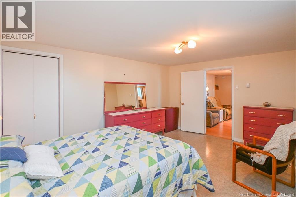 262 Savard Street, Caraquet, New Brunswick  E1W 1A4 - Photo 47 - NB133496