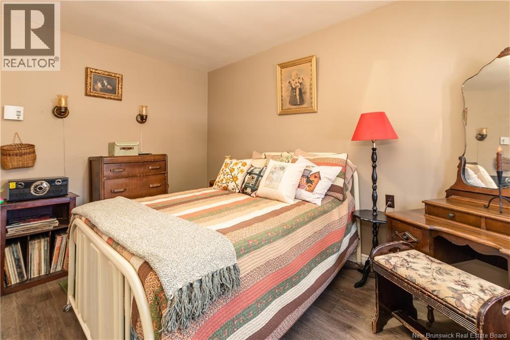 196 Waverley Avenue, Moncton, New Brunswick  E1C 7V4 - Photo 9 - NB133466