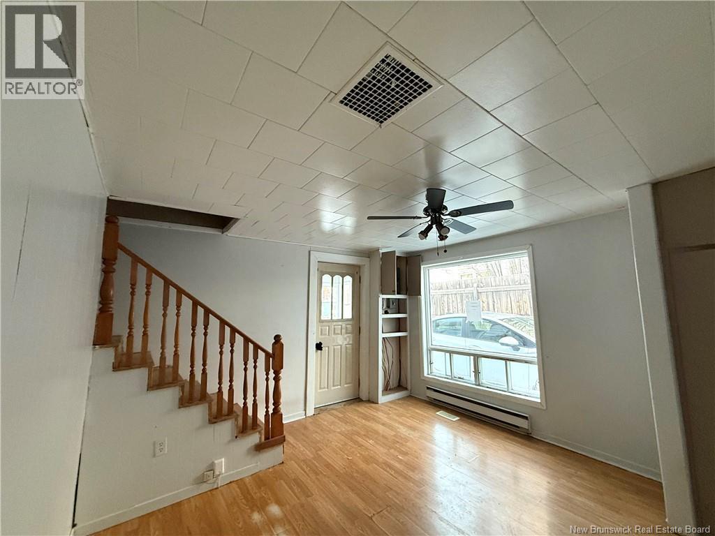 62 Duncan Street, Campbellton, New Brunswick E3N 2K9 - Photo 4 - NB133602
