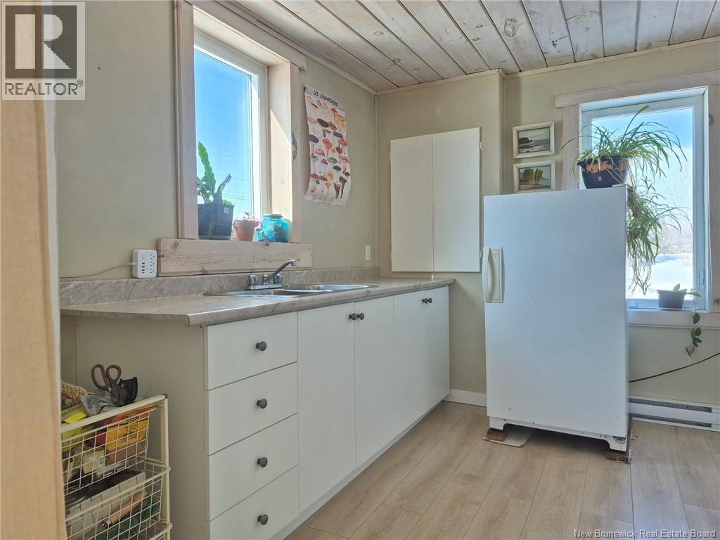 1073 Route 134, Petit-Rocher-Sud, New Brunswick  E8J 1B8 - Photo 3 - NB133662