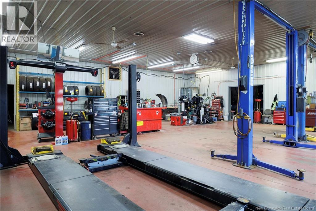 323 Madawaska Road, Grand-Sault/grand Falls, New Brunswick  E3Y 1A4 - Photo 3 - NB133931