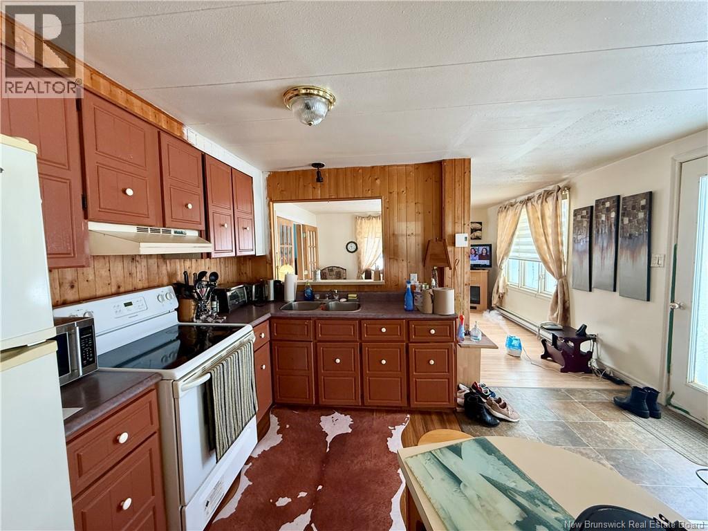 125 Route 134, Petit-Rocher, New Brunswick  E8J 2G7 - Photo 4 - NB134021