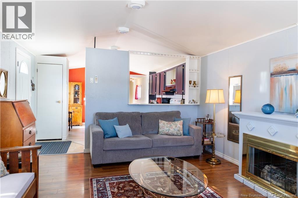 98 Evergreen Street, Fredericton, New Brunswick  E3B 6N3 - Photo 12 - NB134006