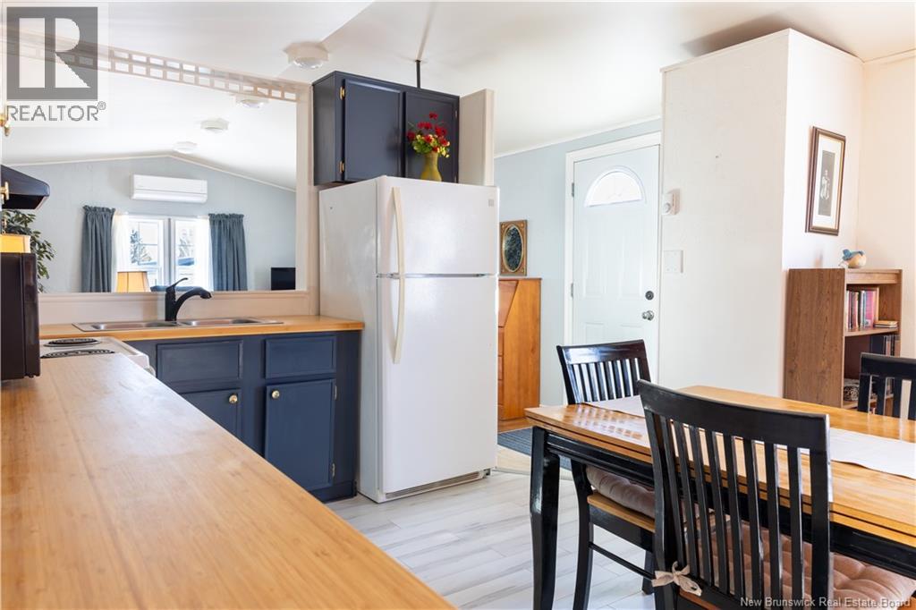 98 Evergreen Street, Fredericton, New Brunswick  E3B 6N3 - Photo 14 - NB134006