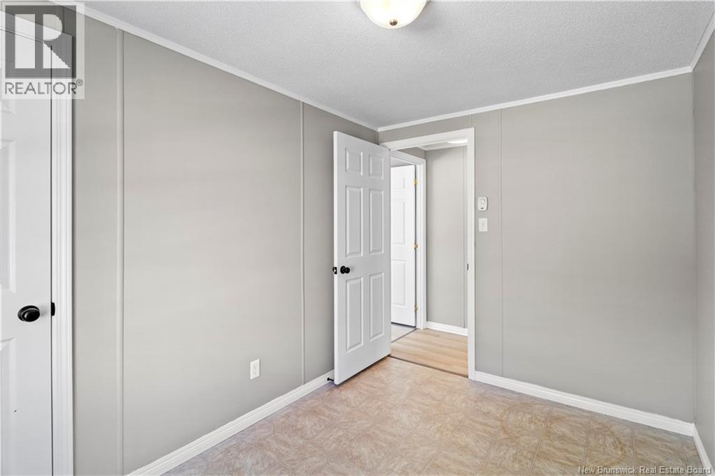 95 Northwood Street, Fredericton, New Brunswick E3B 6B4 - Photo 22 - NB134463