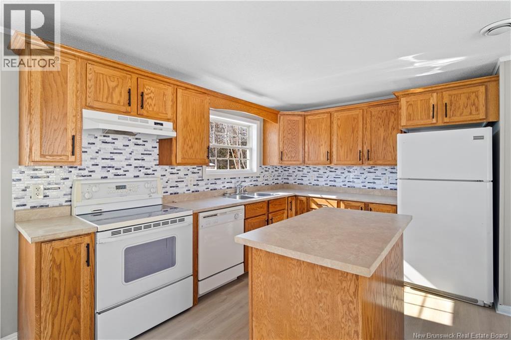 95 Northwood Street, Fredericton, New Brunswick E3B 6B4 - Photo 9 - NB134463