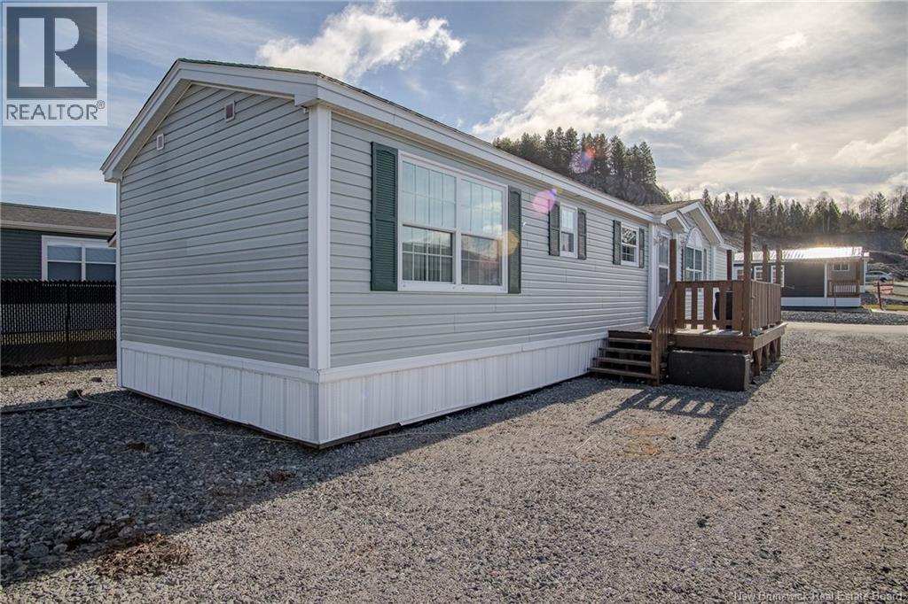 27 Rex Hurley Boulevard, Saint John, New Brunswick  E2H 0B6 - Photo 2 - NB134455