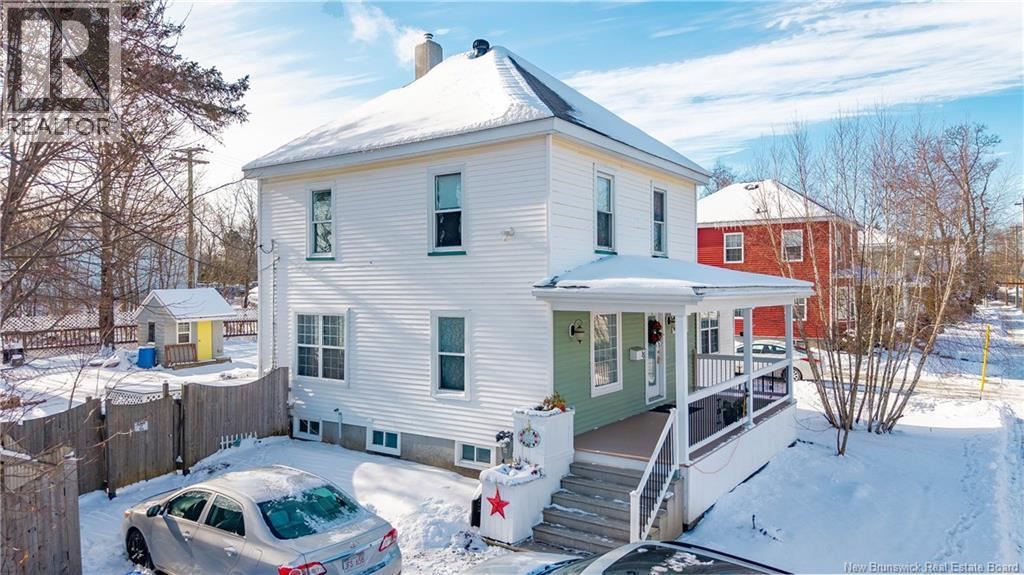 15 Queen E Street, St. Stephen, New Brunswick  E3L 2H9 - Photo 3 - NB134489