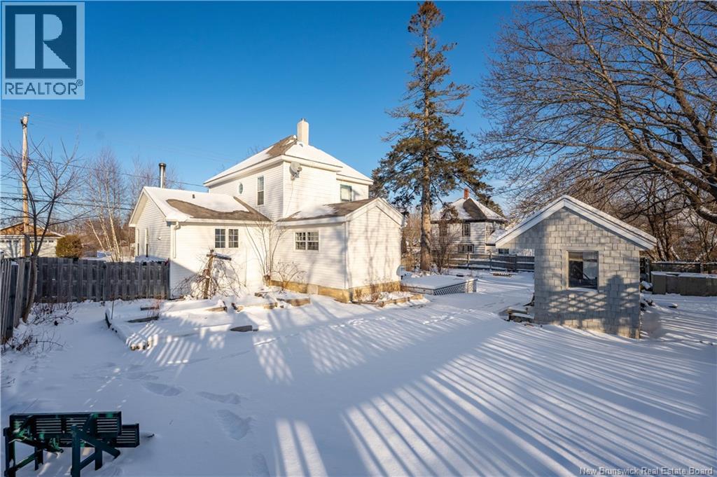 15 Queen E Street, St. Stephen, New Brunswick  E3L 2H9 - Photo 44 - NB134489