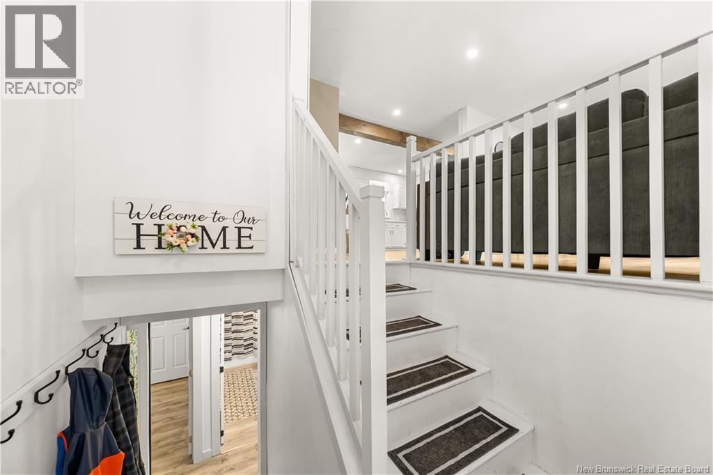 857 Mapleton Road, Moncton, New Brunswick  E1G 2K6 - Photo 2 - NB135111