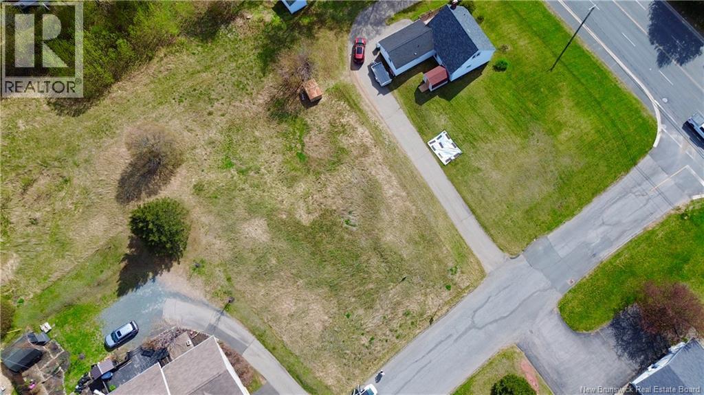 1586 St Peter Avenue, Bathurst, New Brunswick E2A 3A9 - Photo 5 - NB135813