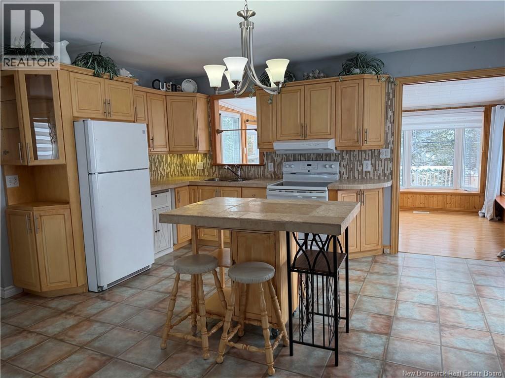 4 DubÉ Street, Edmundston, New Brunswick  E3V 2G2 - Photo 7 - NB136420