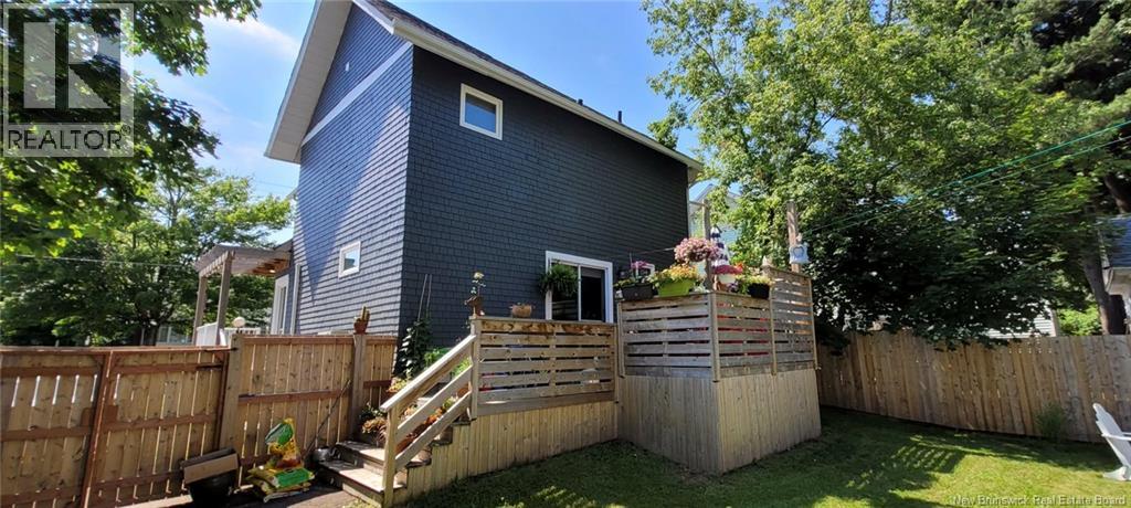 21 Portledge, Moncton, New Brunswick  E1C 5S6 - Photo 3 - NB137350
