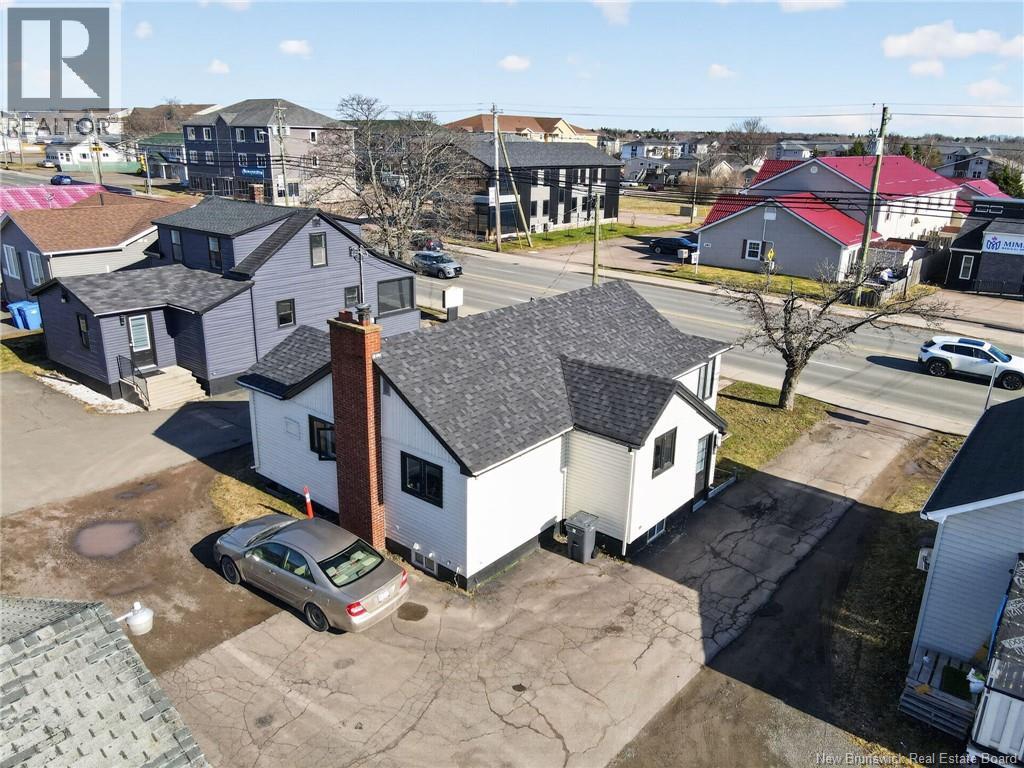 375 Champlain Street, Dieppe, New Brunswick  E1A 1P3 - Photo 3 - NB137634