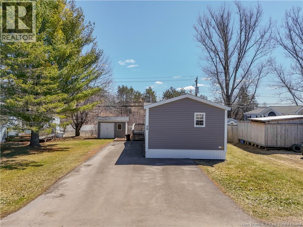 59 Hedgeview Drive, Fredericton, New Brunswick  E3B 6R7 - Photo 2 - NB135099