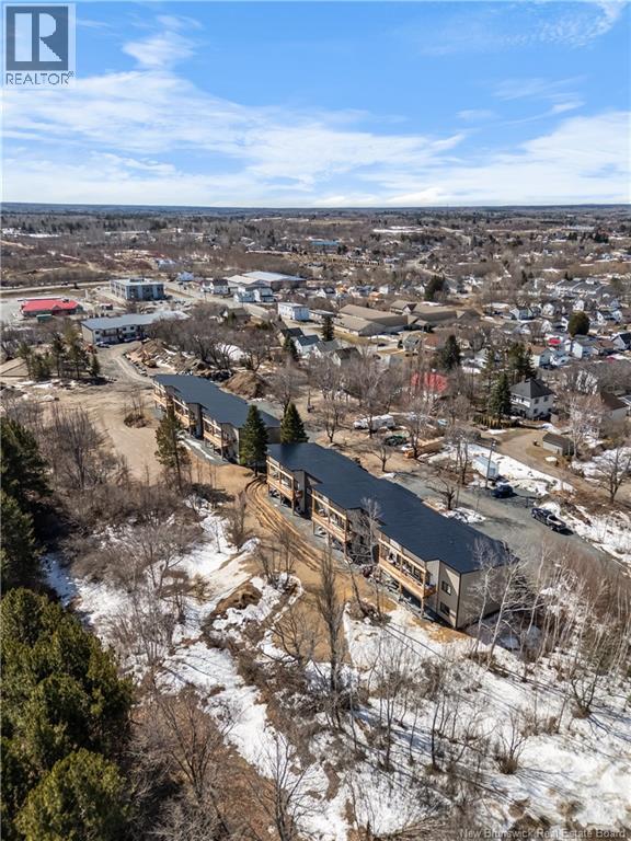 1300 Golden Park Crescent Unit# 5, Bathurst, New Brunswick E2A 1V1 - Photo 9 - NB138016