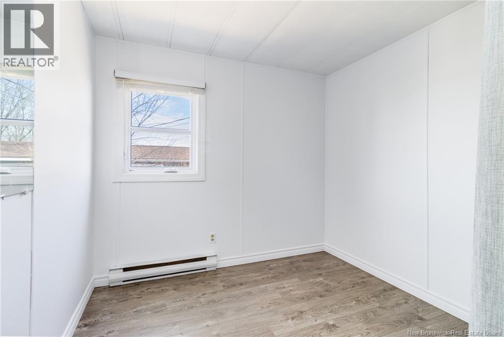 2 Macintosh Street, Fredericton, New Brunswick  E3C 1L8 - Photo 14 - NB136047