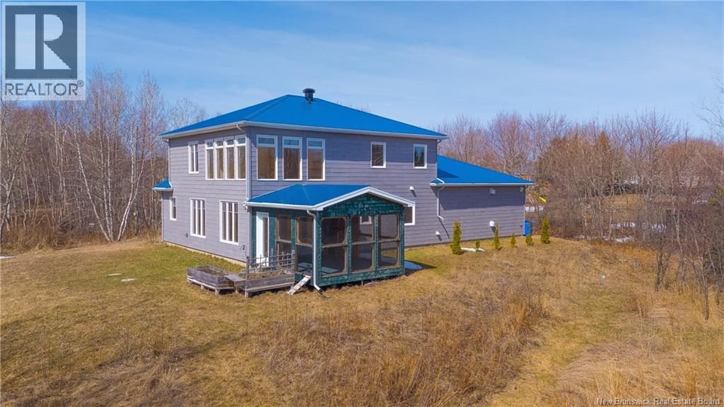 441 Saulnier Est Street, Tracadie, New Brunswick  E1X 1E3 - Photo 4 - NB138275