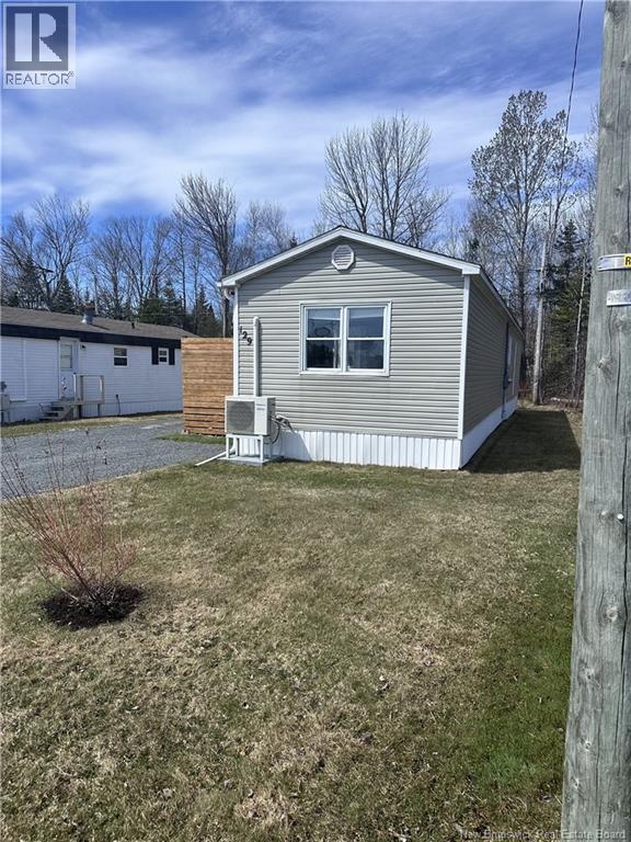 129 Eastwood Street, Fredericton, New Brunswick  E3B 6P7 - Photo 4 - NB138075