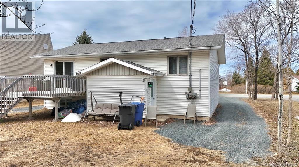 253 Jaques, Beresford, New Brunswick  E8K 1J9 - Photo 6 - NB138187