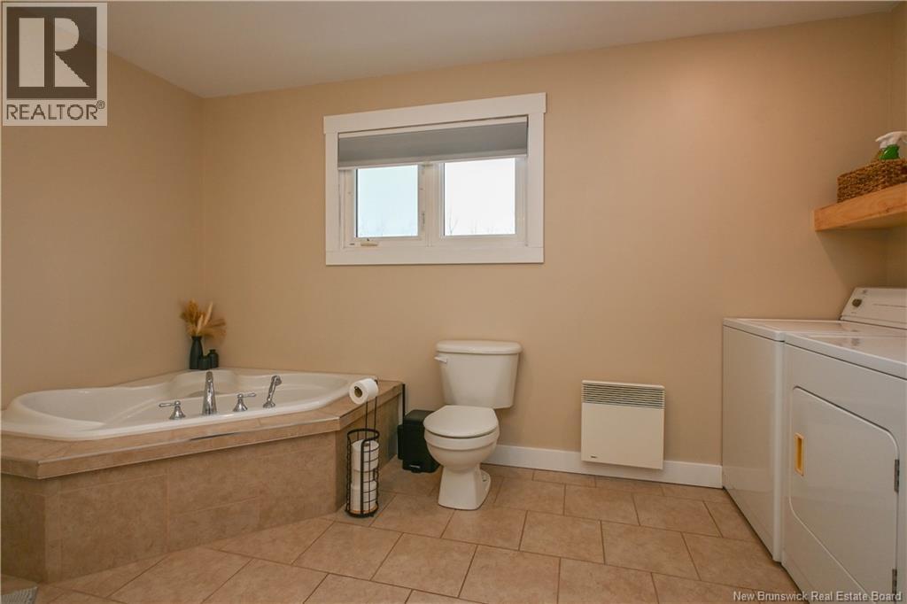 106 Des Champs Street, Lamèque, New Brunswick  E8T 1E7 - Photo 23 - NB138421