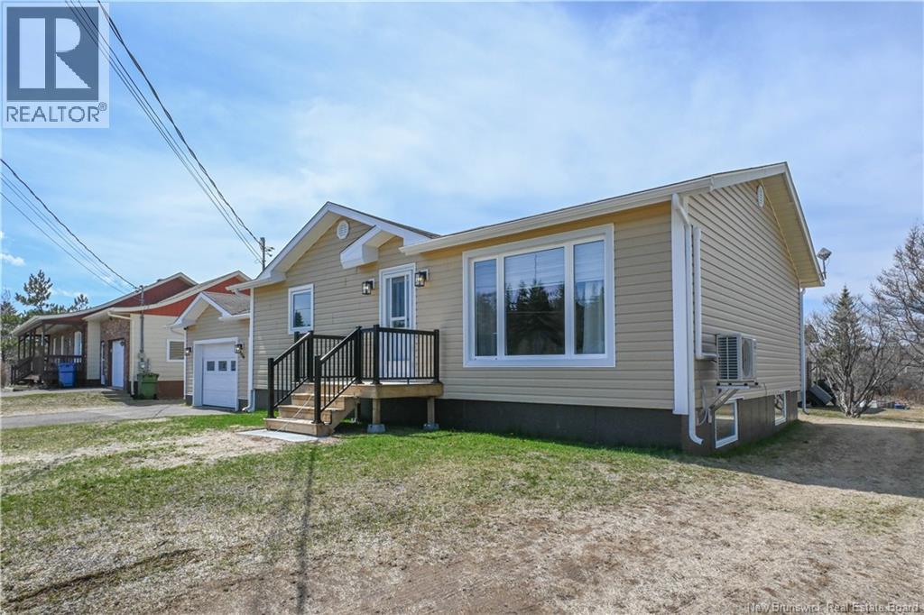 106 Des Champs Street, Lamèque, New Brunswick  E8T 1E7 - Photo 7 - NB138421