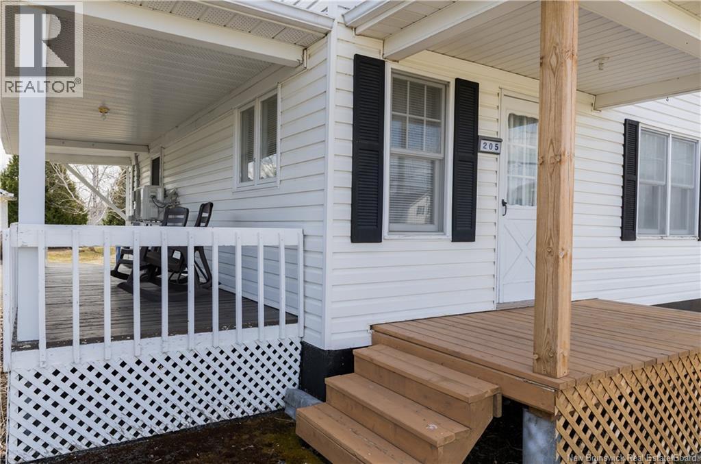 205 Basin Street, Grand Falls, New Brunswick  E3Z 2H9 - Photo 4 - NB138138