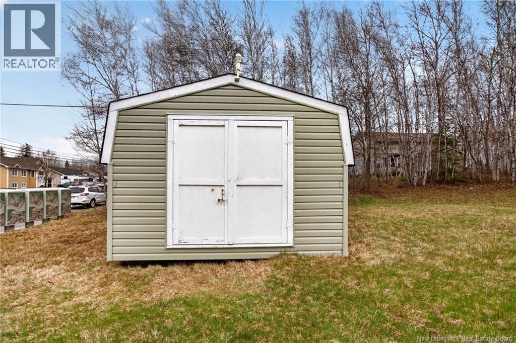 111 Thomas Street, Dieppe, New Brunswick  E1A 5W2 - Photo 9 - NB138955