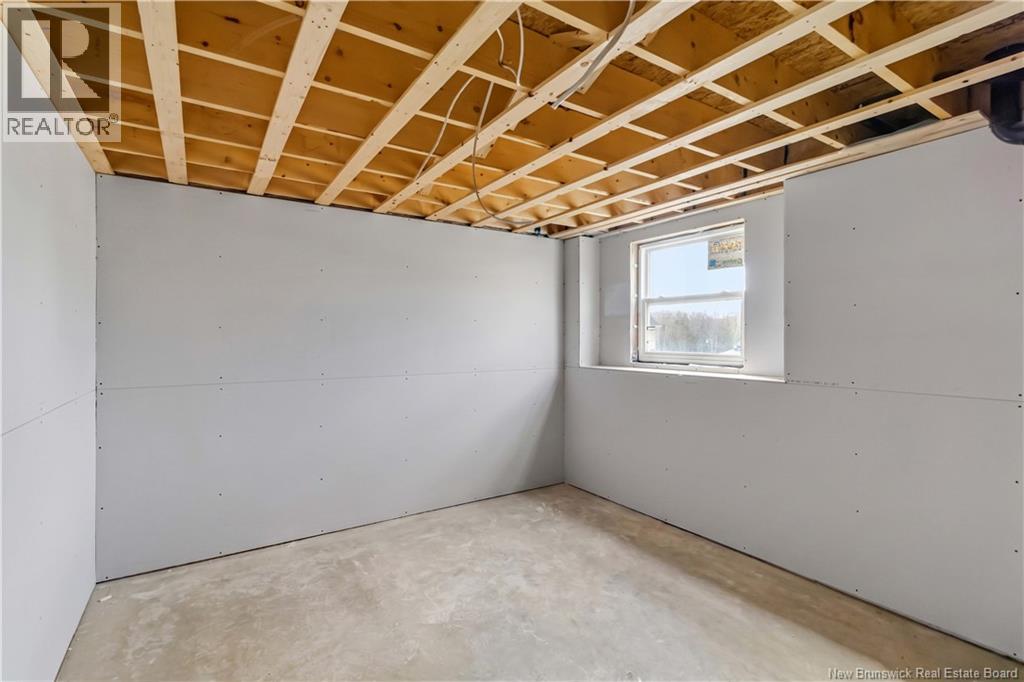 5 Brizley Street, Oromocto, New Brunswick  E2V 4R1 - Photo 32 - NB139168