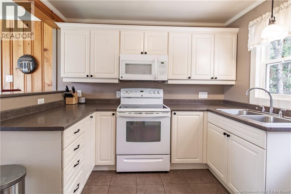 10 Lausanne Court, Waterford, New Brunswick  E4E 4X7 - Photo 14 - NB139243