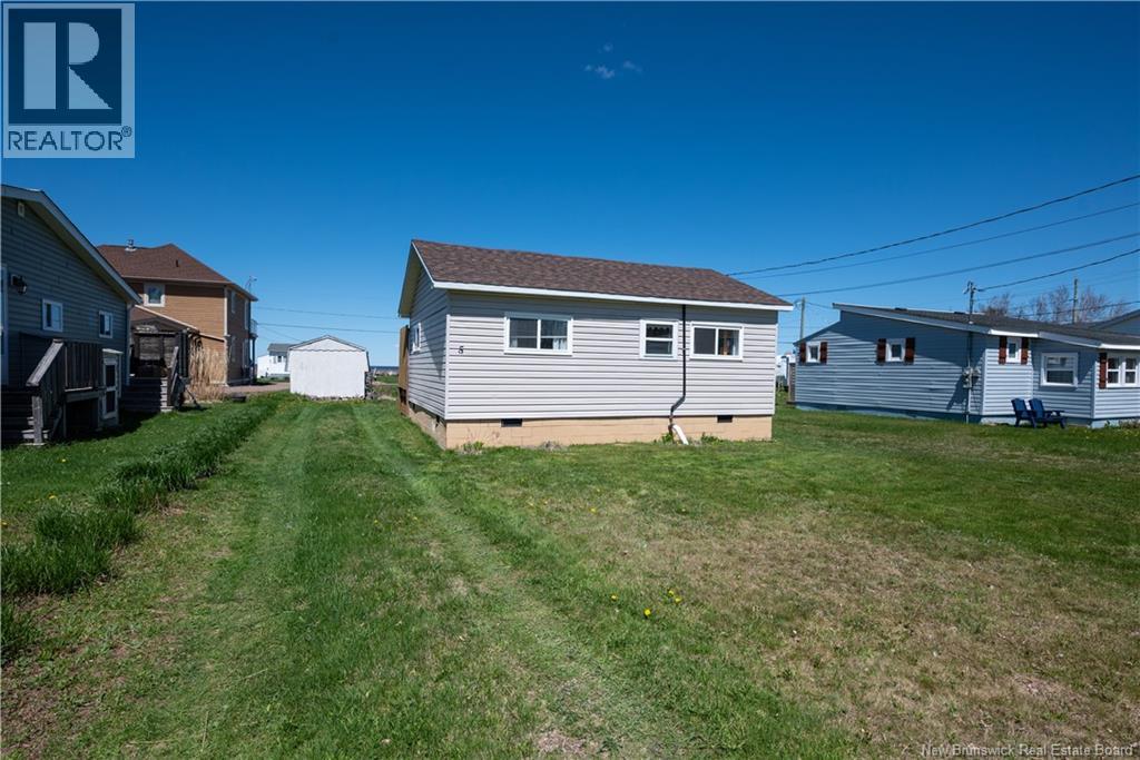 5 Ste-Marie Street, Grand-Barachois, New Brunswick  E4P 8N4 - Photo 4 - NB139469