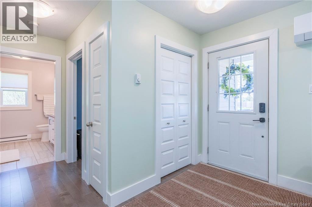 1042 Elmwood, Moncton, New Brunswick E1H 2G9 - Photo 3 - NB139231