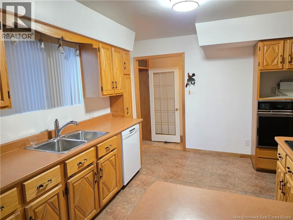 249 Jasmine, Beresford, New Brunswick  E8K 1M5 - Photo 16 - NB140475