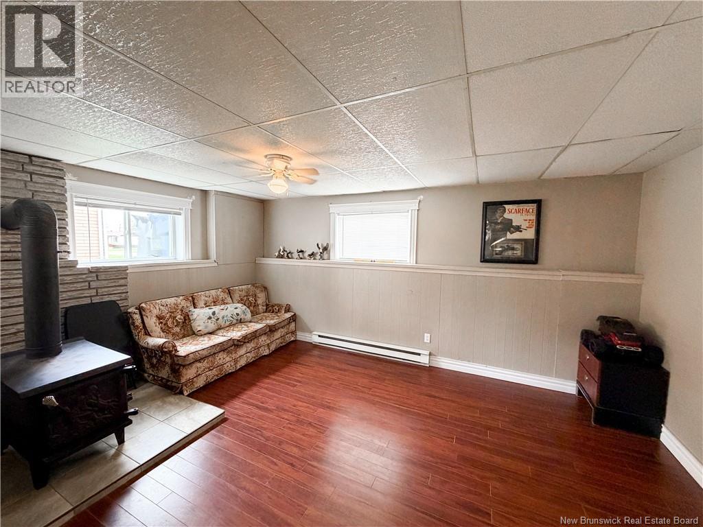 60 Normandie Street, Petit-Rocher, New Brunswick  E8J 1K3 - Photo 10 - NB140860
