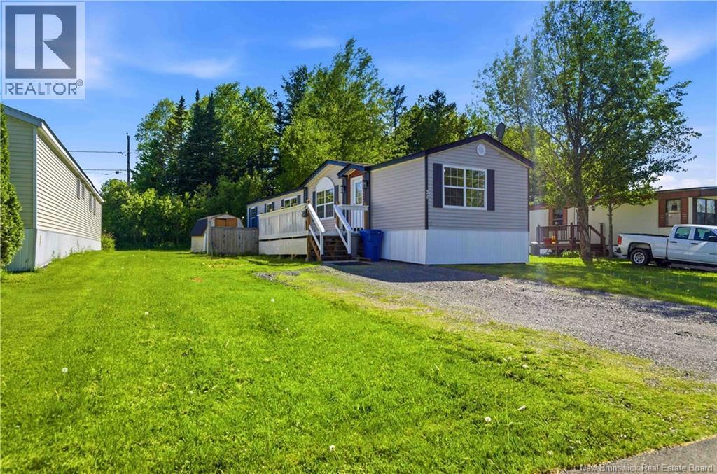 21 Leslee Drive, Lincoln, New Brunswick