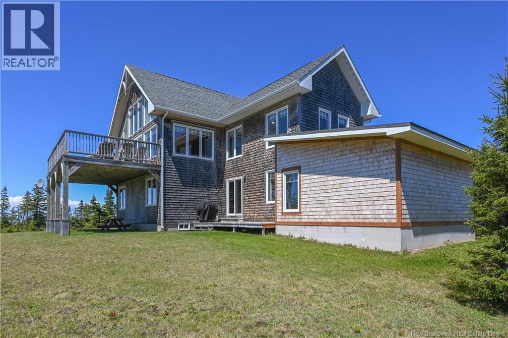 449 Gauvin Street, Petite-Lamèque, New Brunswick  E8T 2N2 - Photo 4 - NB142380