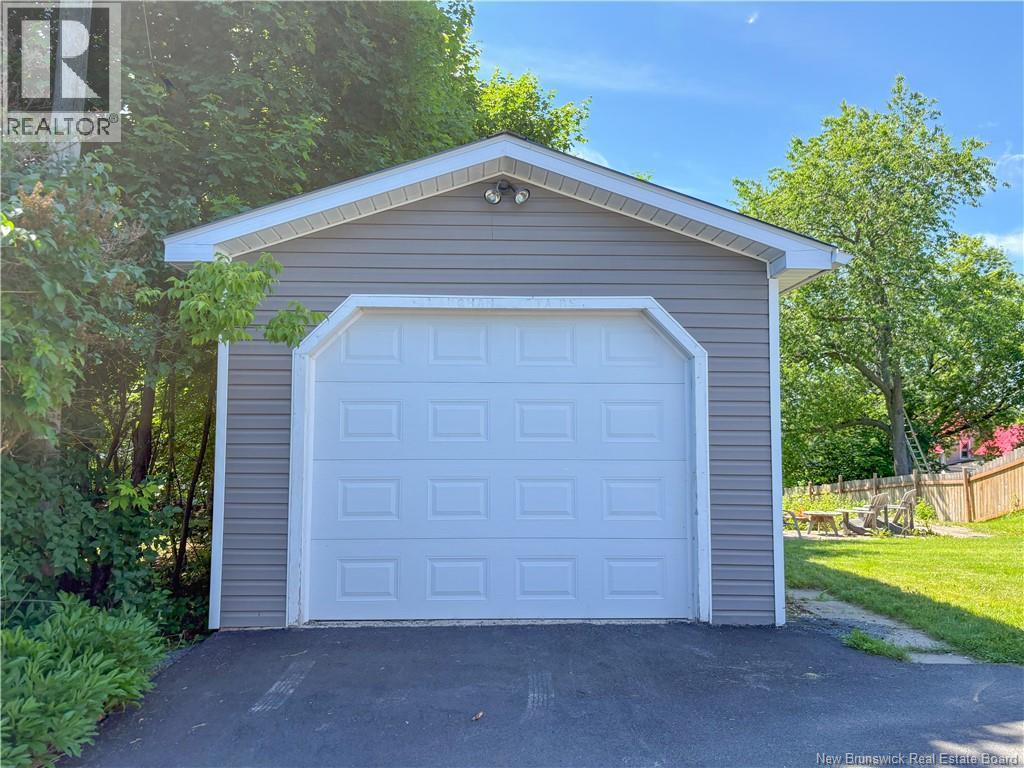 123 Cambridge Street, Woodstock, New Brunswick  E7M 1E1 - Photo 36 - NB142219
