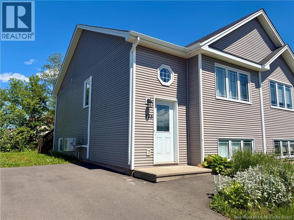 123 Gagnon Drive, Moncton, New Brunswick  E1A 0B8 - Photo 2 - NB142579