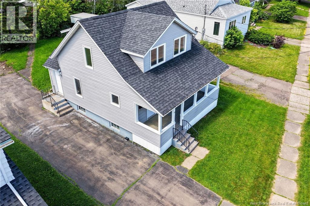 18 Seaman Street, Moncton, New Brunswick  E1A 4B6 - Photo 6 - NB142414