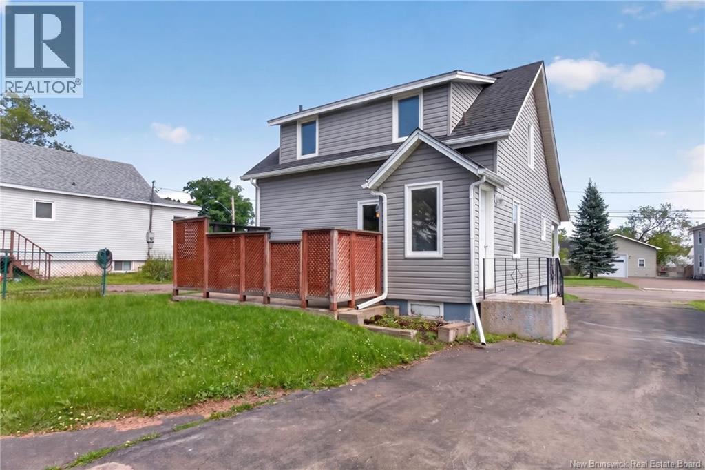 18 Seaman Street, Moncton, New Brunswick  E1A 4B6 - Photo 7 - NB142414