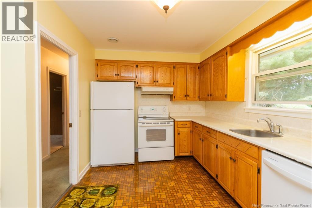 337 Edinburgh Street, Fredericton, New Brunswick  E3B 2E1 - Photo 23 - NB142631
