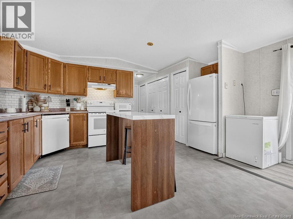 1 Peridot, Moncton, New Brunswick  E1H 3E4 - Photo 5 - NB142698