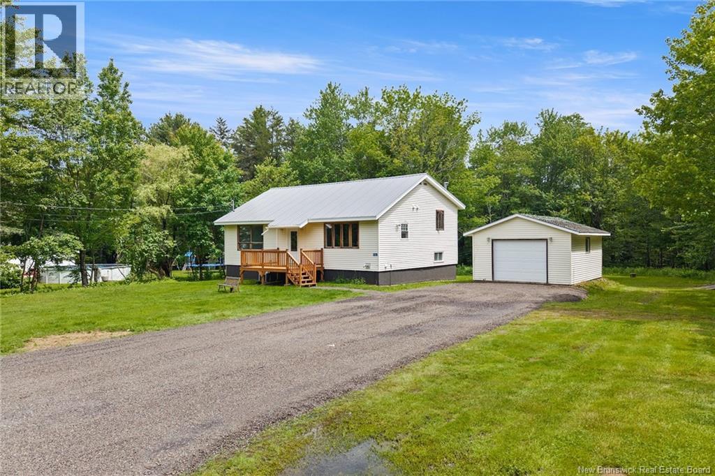 469 Upton St, Minto, New Brunswick  E4B 2R8 - Photo 3 - NB143167
