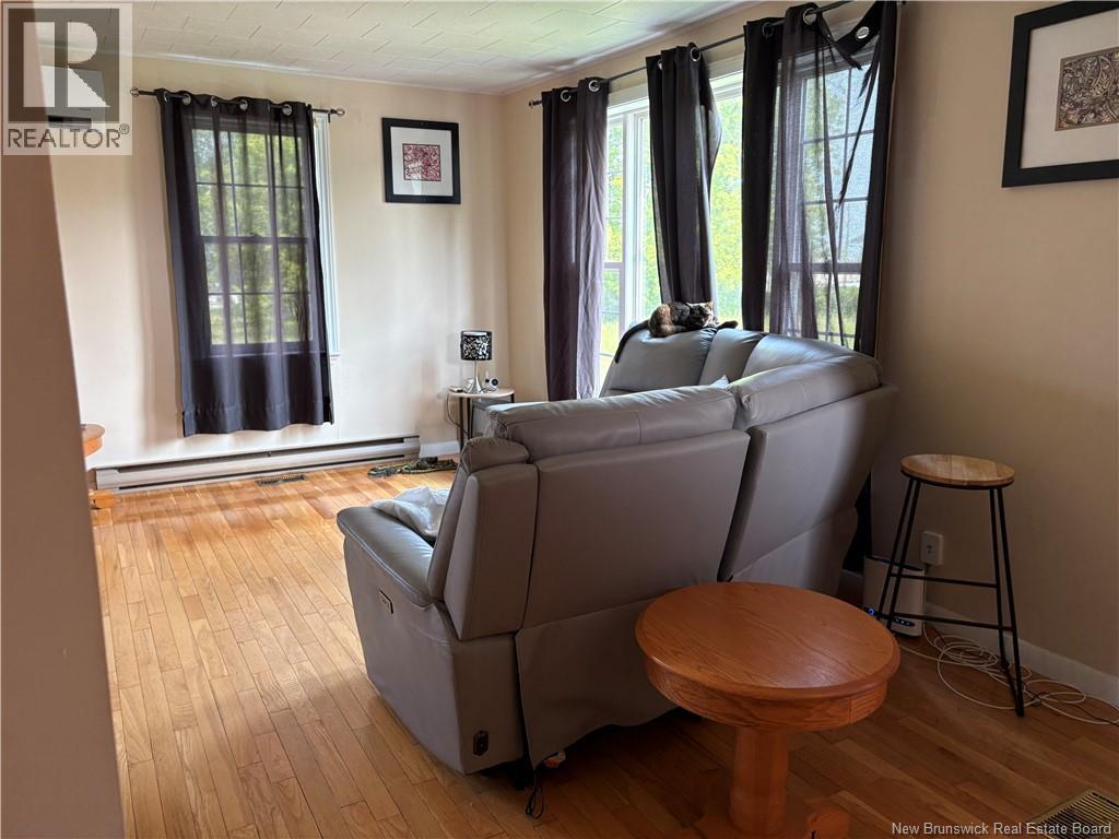 1186 Frenette Street, Bathurst, New Brunswick  E2A 1Y6 - Photo 14 - NB143058