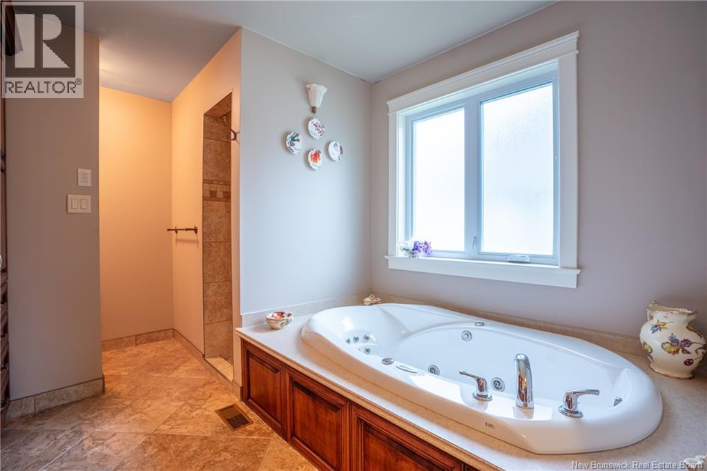 235 Summerhill Row, Fredericton, New Brunswick  E3A 0C5 - Photo 22 - NB142951