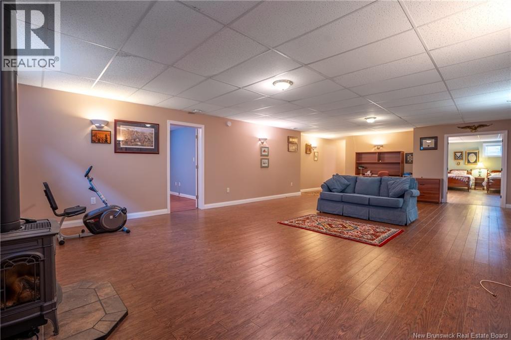 235 Summerhill Row, Fredericton, New Brunswick  E3A 0C5 - Photo 29 - NB142951