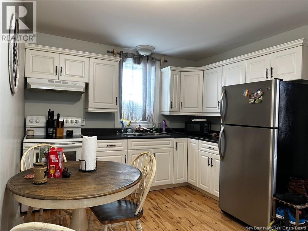 10 Boucher Street, Campbellton, New Brunswick  E3N 2P1 - Photo 7 - NB143194