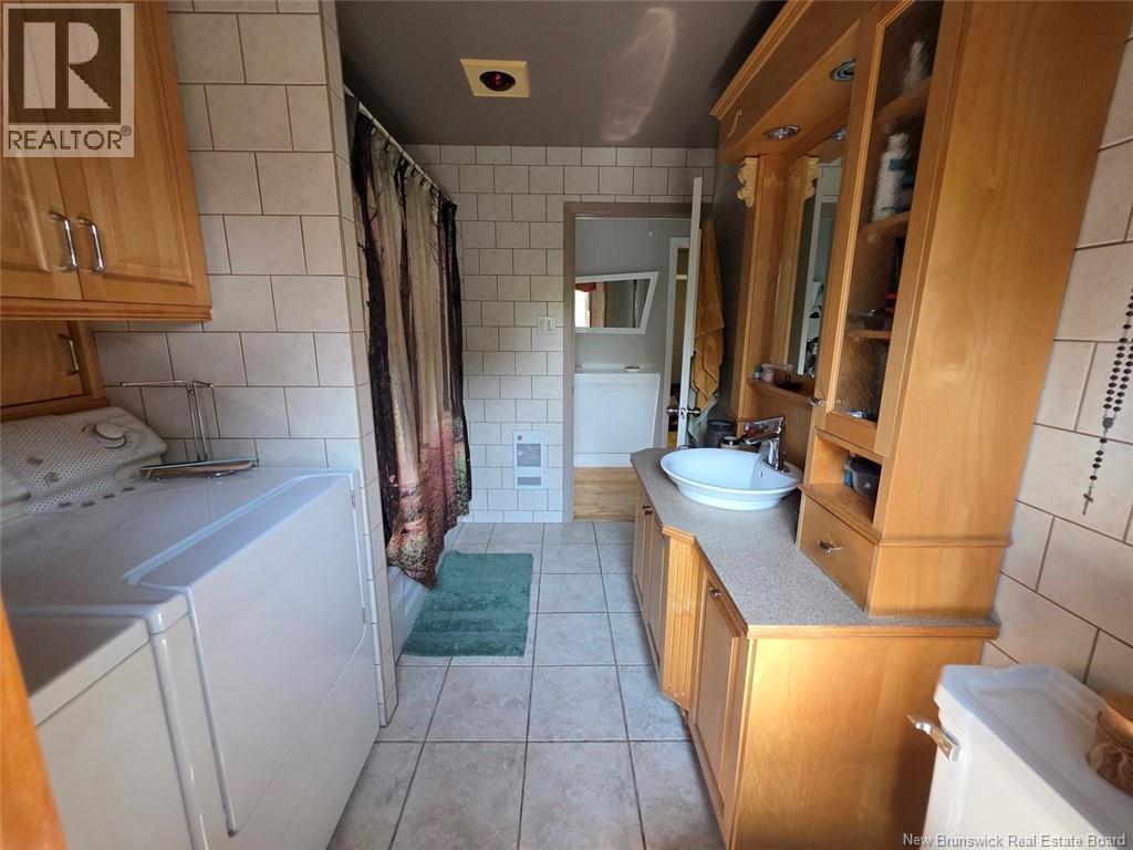 35 Ordonnance Avenue, Edmundston, New Brunswick  E3V 1C3 - Photo 36 - NB142957