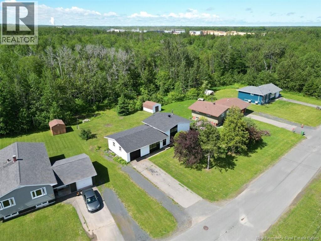 58 Chaleur, Belledune, New Brunswick  E8G 1Z4 - Photo 5 - NB142754