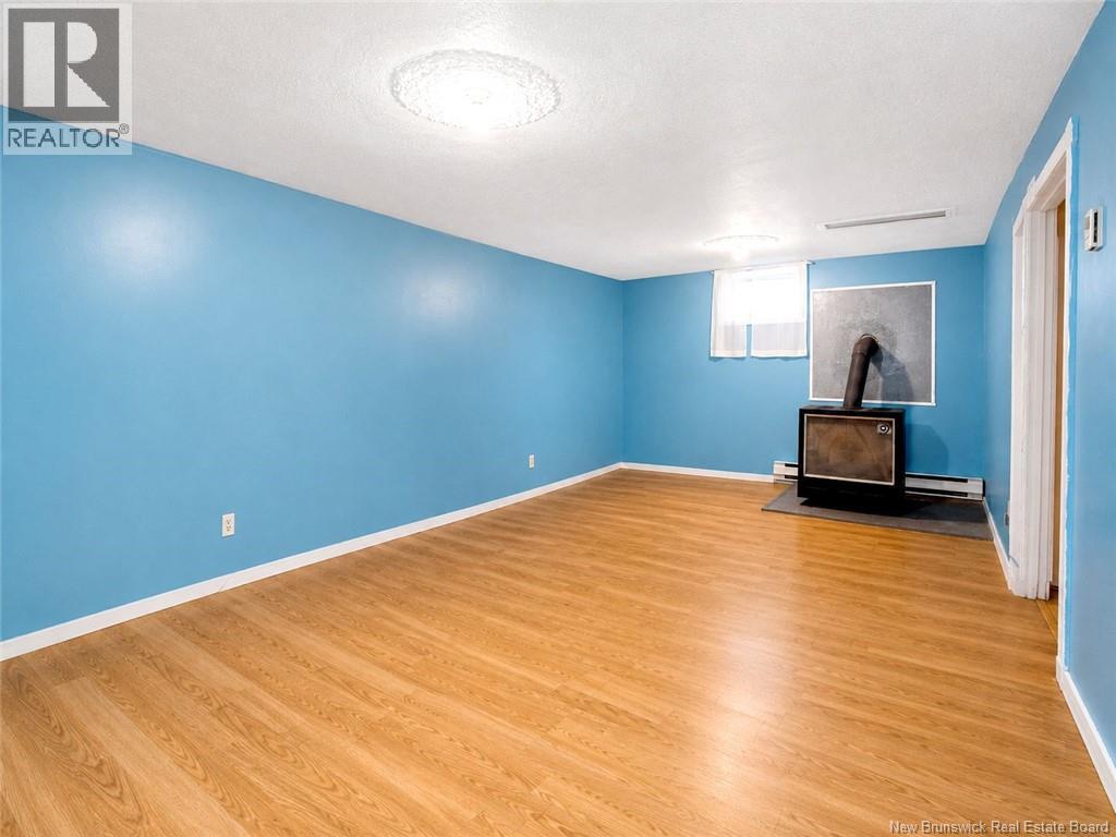 171 Louis De Lanteigne, Caraquet, New Brunswick  E1W 1B3 - Photo 23 - NB143176